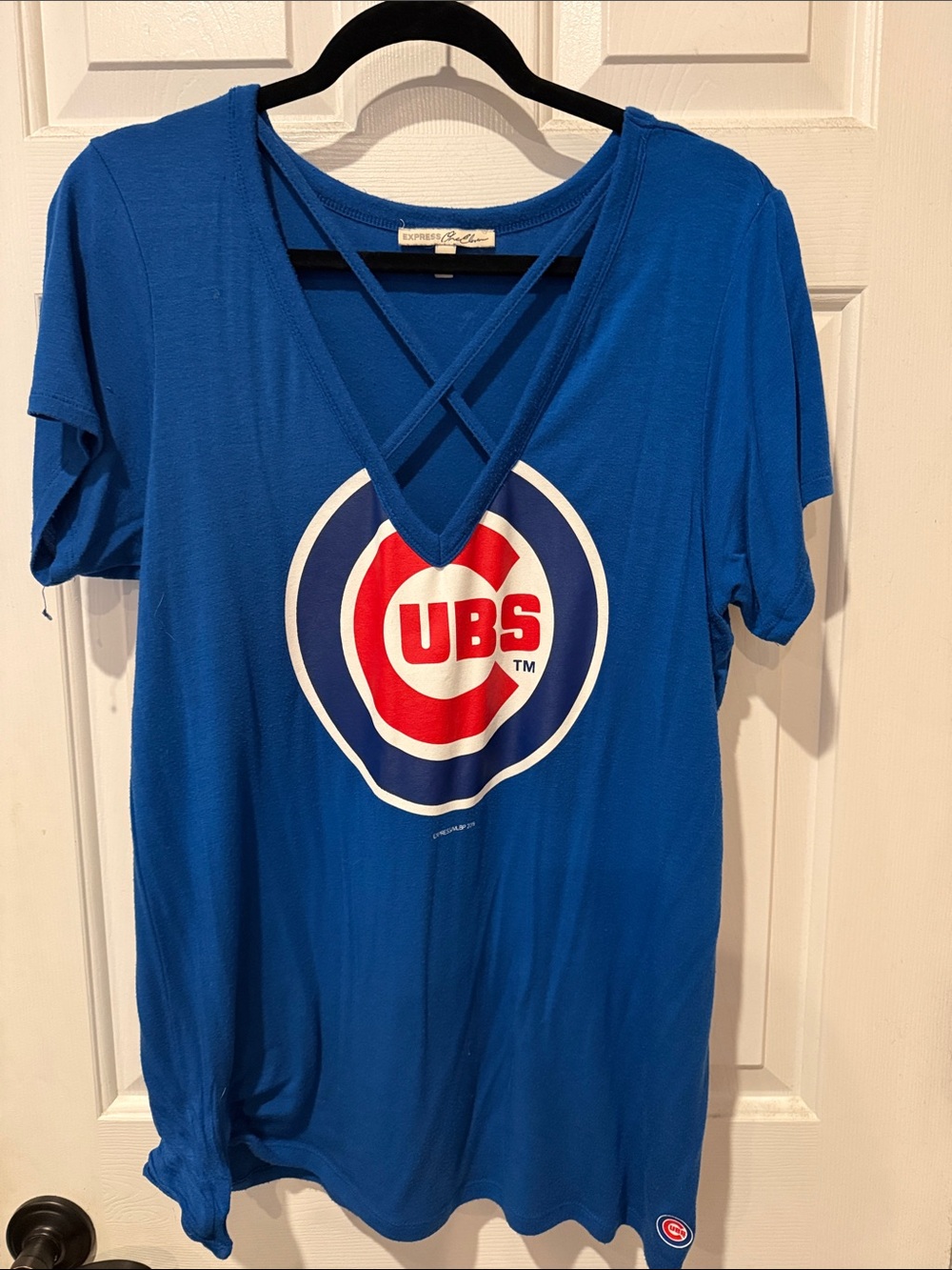 Express Blue Chicago Cubs V-Neck Crisscross Logo Tee